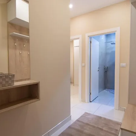 Jana Apartment